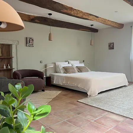 לינה וארוחת בוקר Maison Casamande & - Luxe Et Serenite Dans Un Domaine D'amandiers 3*