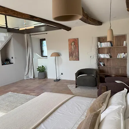 B&B Maison Casamande & - Luxe Et Serenite Dans Un Domaine D'amandiers 4*