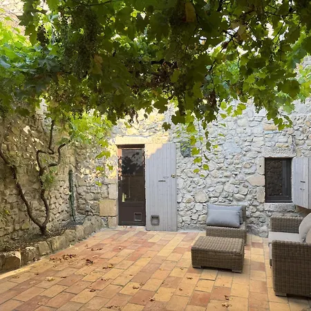 Maison Casamande&spa - Luxe Et Sérénité Dans Un Domaine D'amandiers Bed & Breakfast 3*