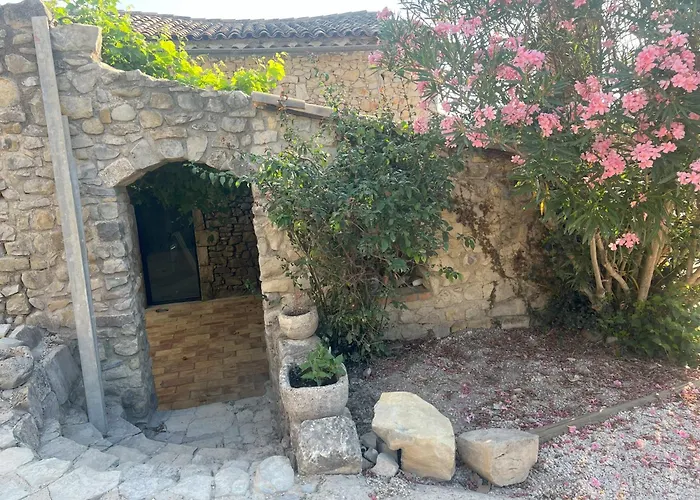 Bed & Breakfast Maison Casamande&spa - Luxe Et Sérénité Dans Un Domaine D'amandiers Bouquet