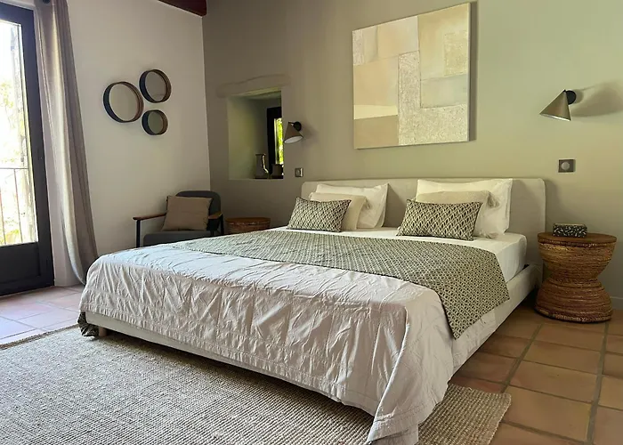 Maison Casamande&spa - Luxe Et Sérénité Dans Un Domaine D'amandiers Bed & Breakfast Bouquet