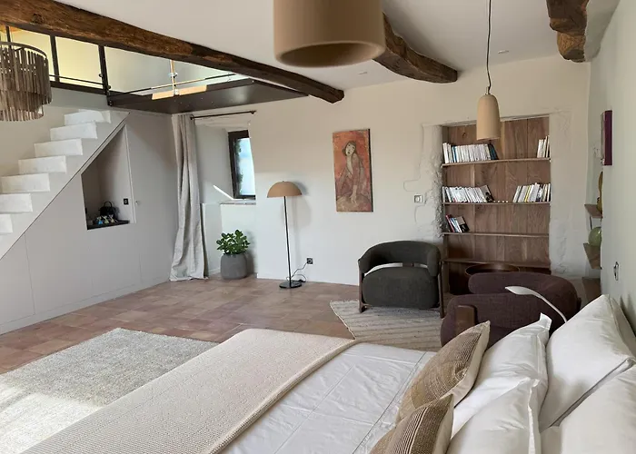 Bed & Breakfast Maison Casamande&spa - Luxe Et Sérénité Dans Un Domaine D'amandiers 3*