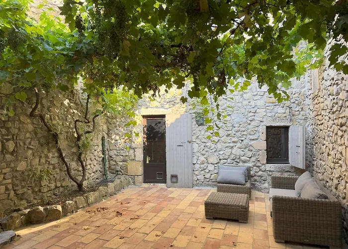 Maison Casamande&spa - Luxe Et Sérénité Dans Un Domaine D'amandiers Bed & Breakfast 3*
